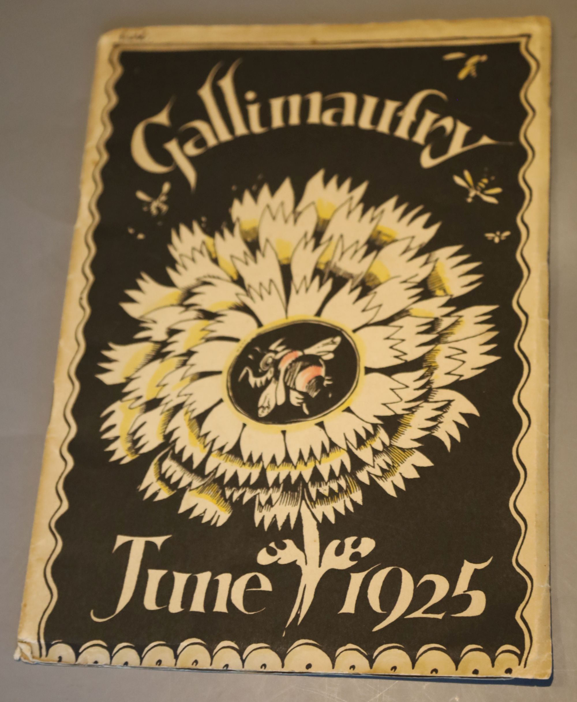 Ravilious, Eric, Bawden, Edward and others - The Gallimaufry: A New Magazine of the Students of the R.C.A. Which will appear only Once,